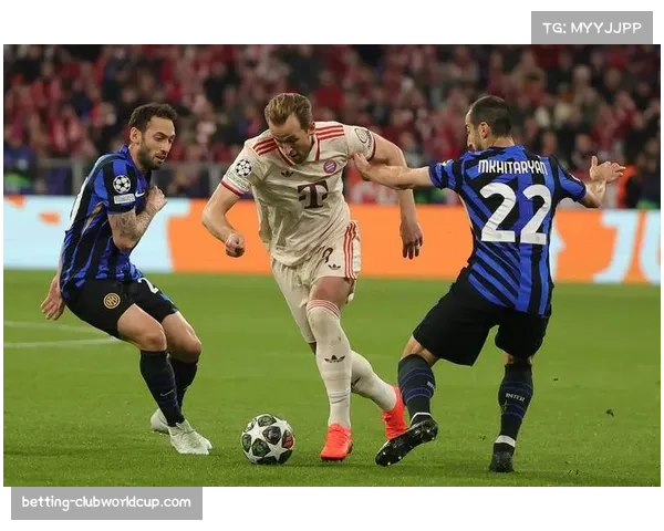 国米1-0力克阿森纳 恰尔汗奥卢点射破门立头功